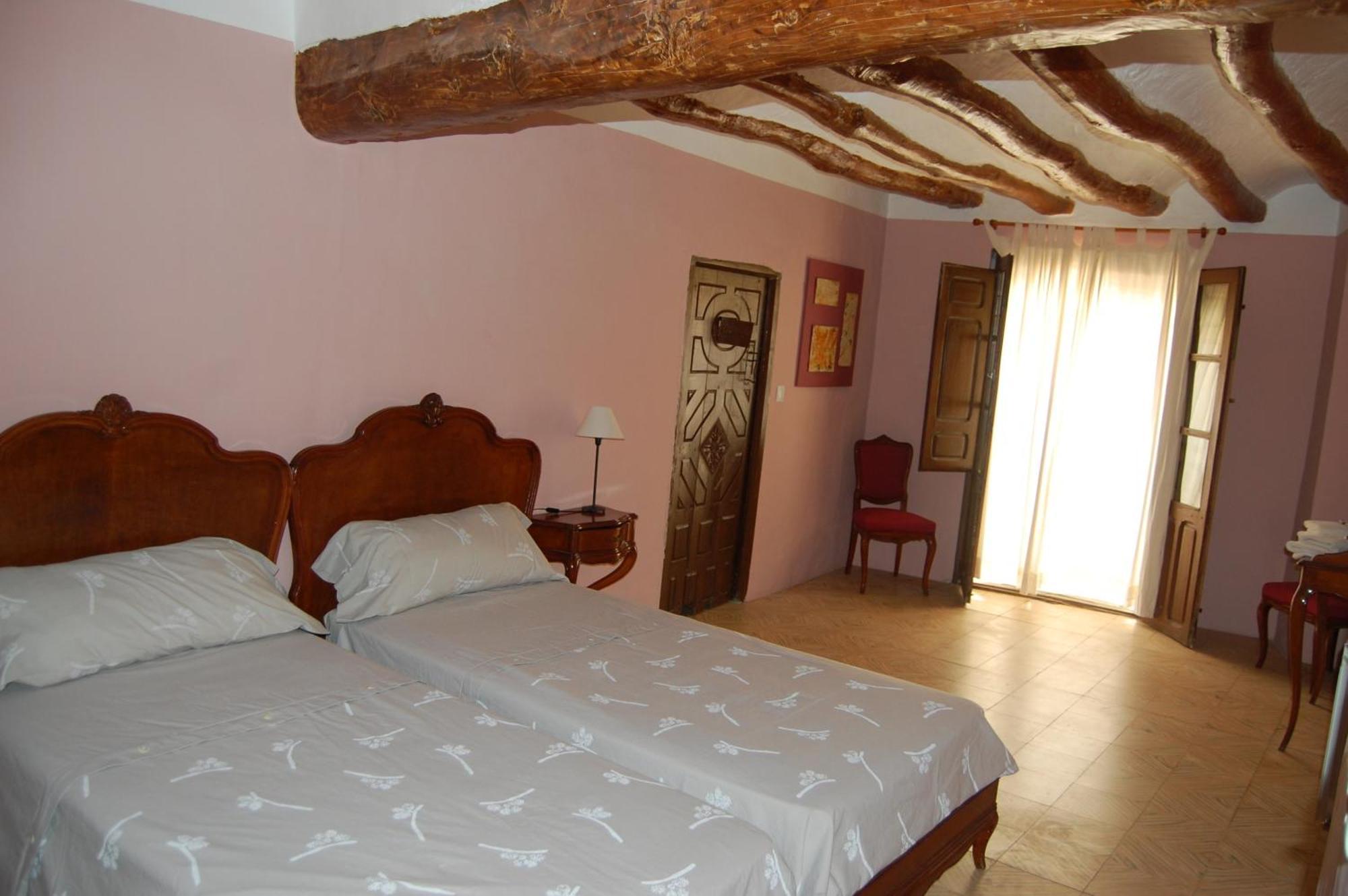 Alloza Turismo Rural La Ojinegra מראה חיצוני תמונה